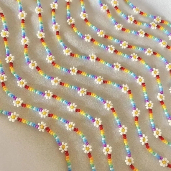 NEW! Dainty “Poppy” Beaded Rainbow Flower Necklace - Picture 9 of 11